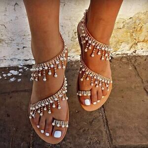 Pearl & Rhinestone Strappy Open-Toed Flat Beige Sandals Women's Size 10.5 (41)